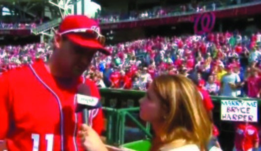 Michael Morse photobombs interview with Bryce Harper marriage proposal