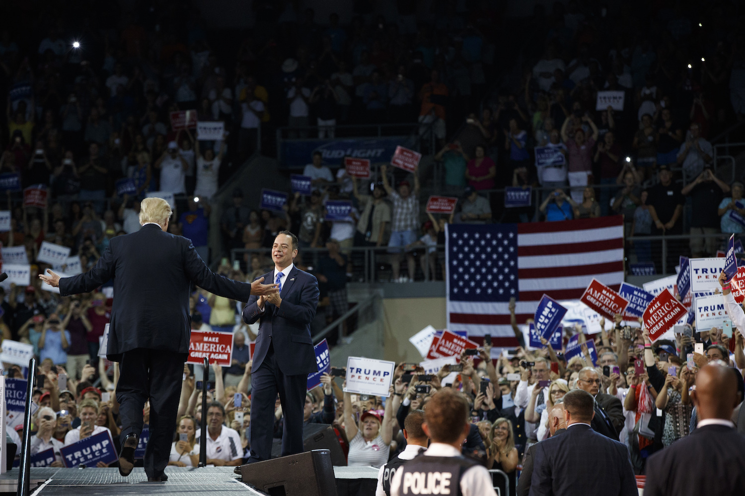 RNC adds staff in 11 states where Trump trails Clinton