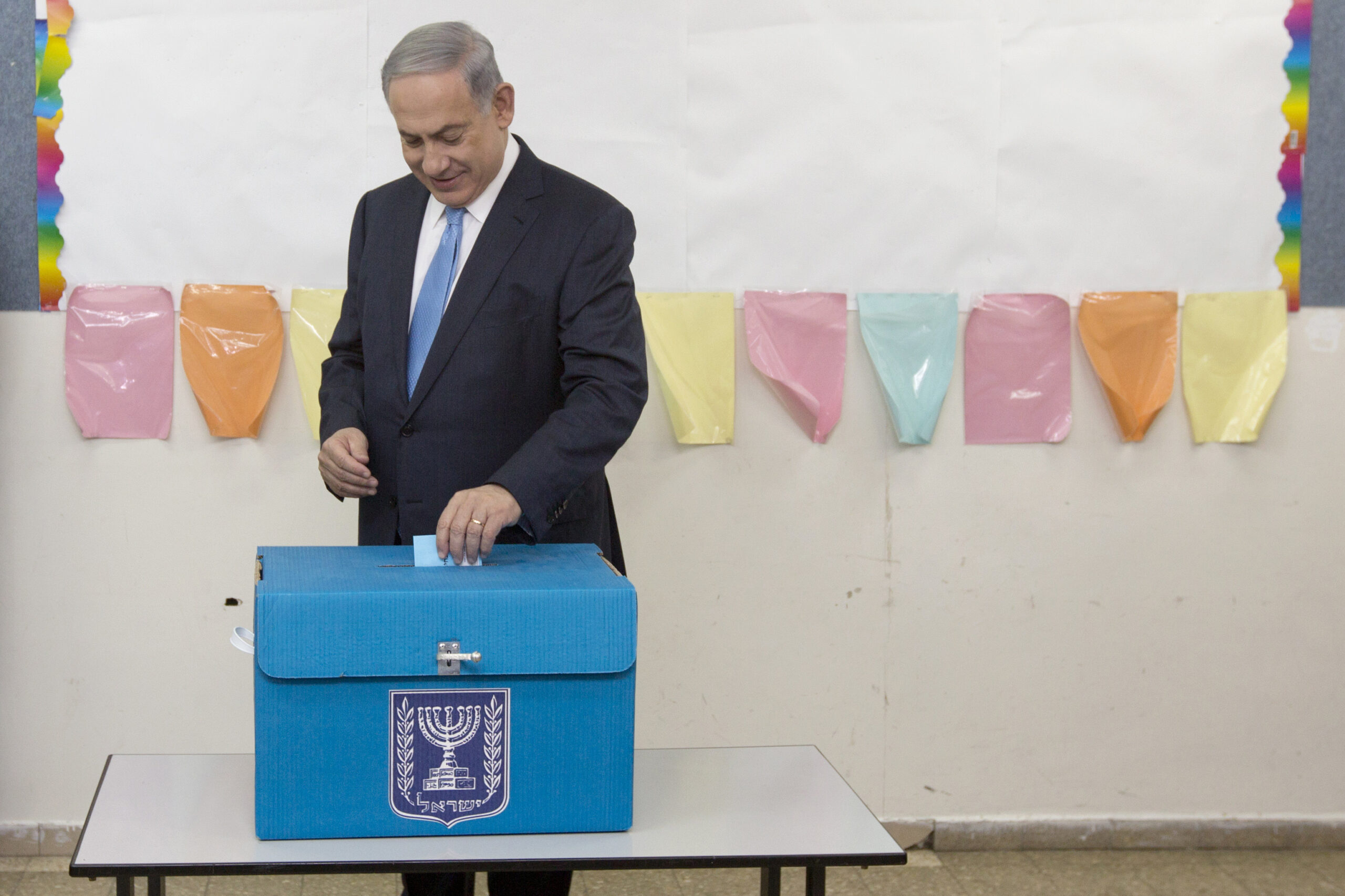 Bibi, bye-bye? U.S. media on watch for Netanyahu defeat