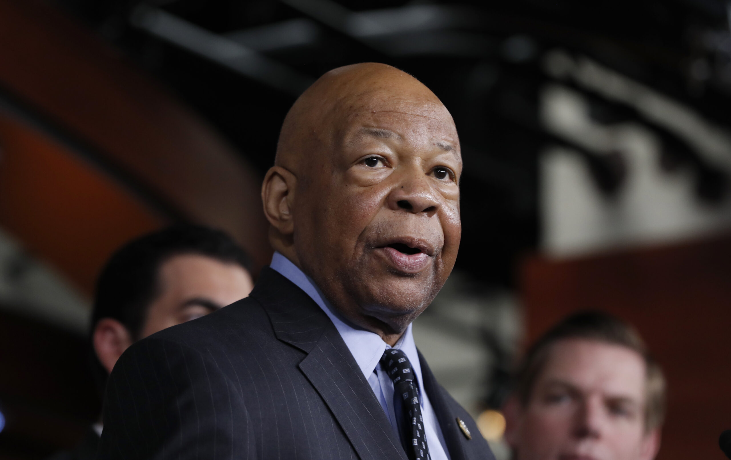 Elijah Cummings drafts subpoena to obtain Mike Flynn documents from White House