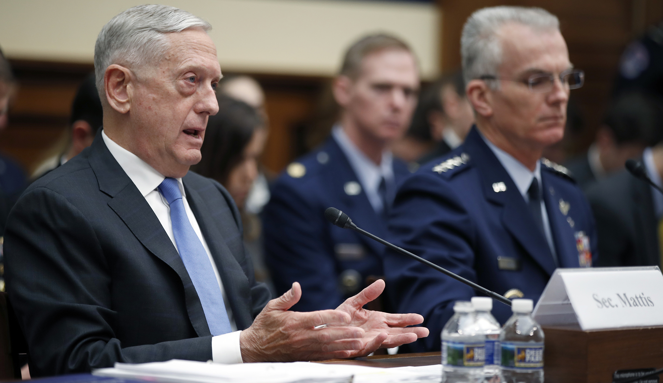 Jim Mattis rips into lawmakers over failed budgets, backs House bill ahead of vote