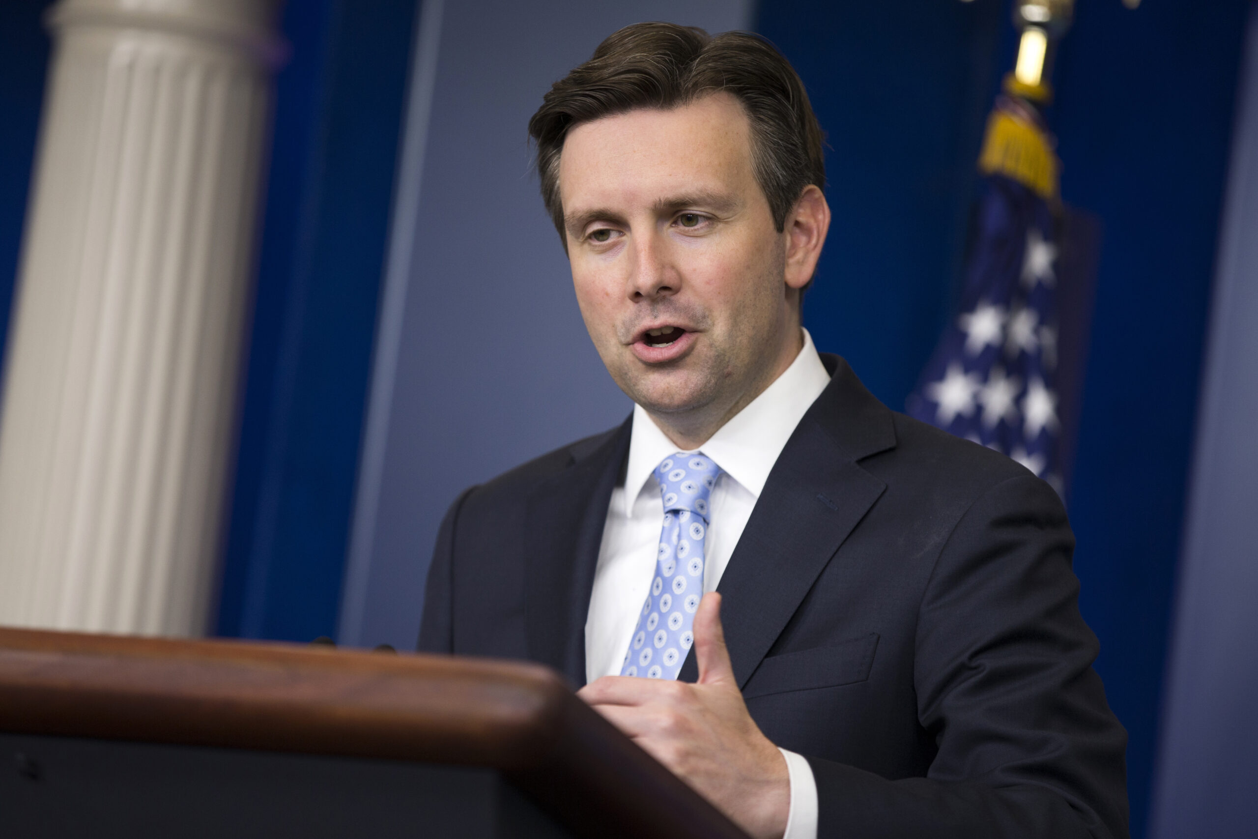 White House backs State in fight with New York Times