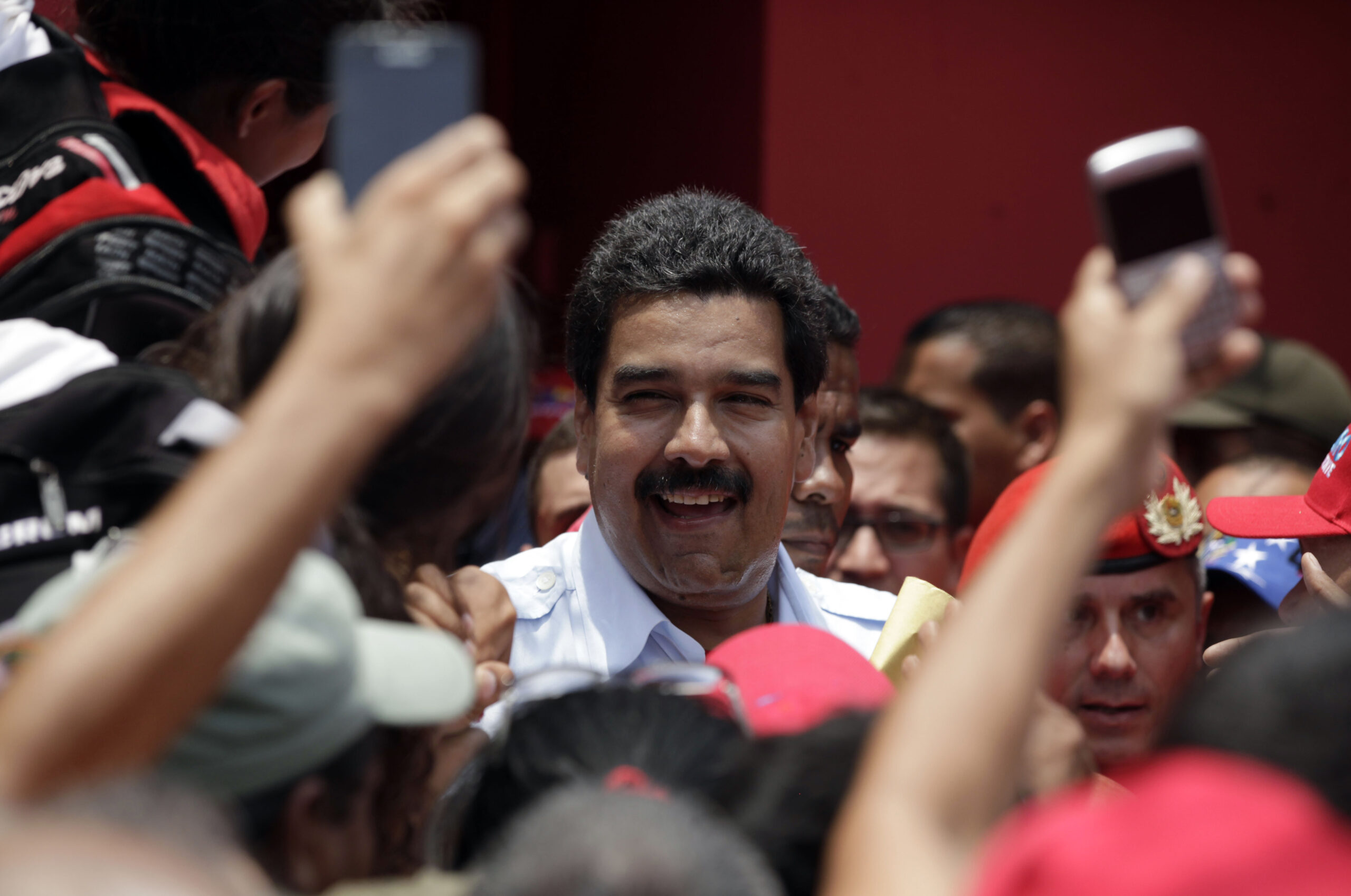 Venezuelan leader says foes sabotaging power grid