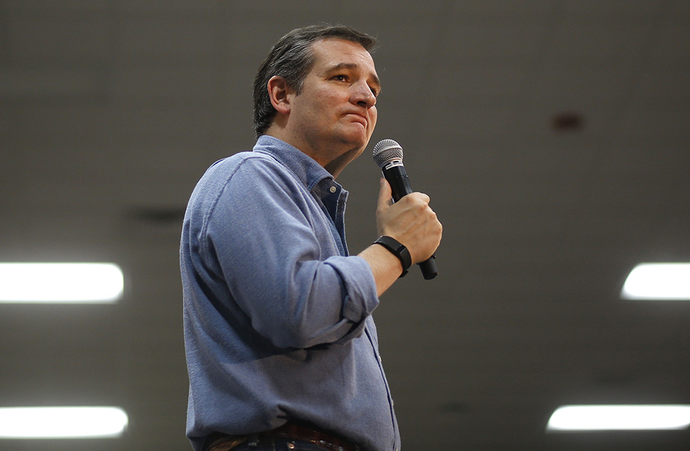 Cruz turns tables on Trump, points out his hundreds of millions in debt