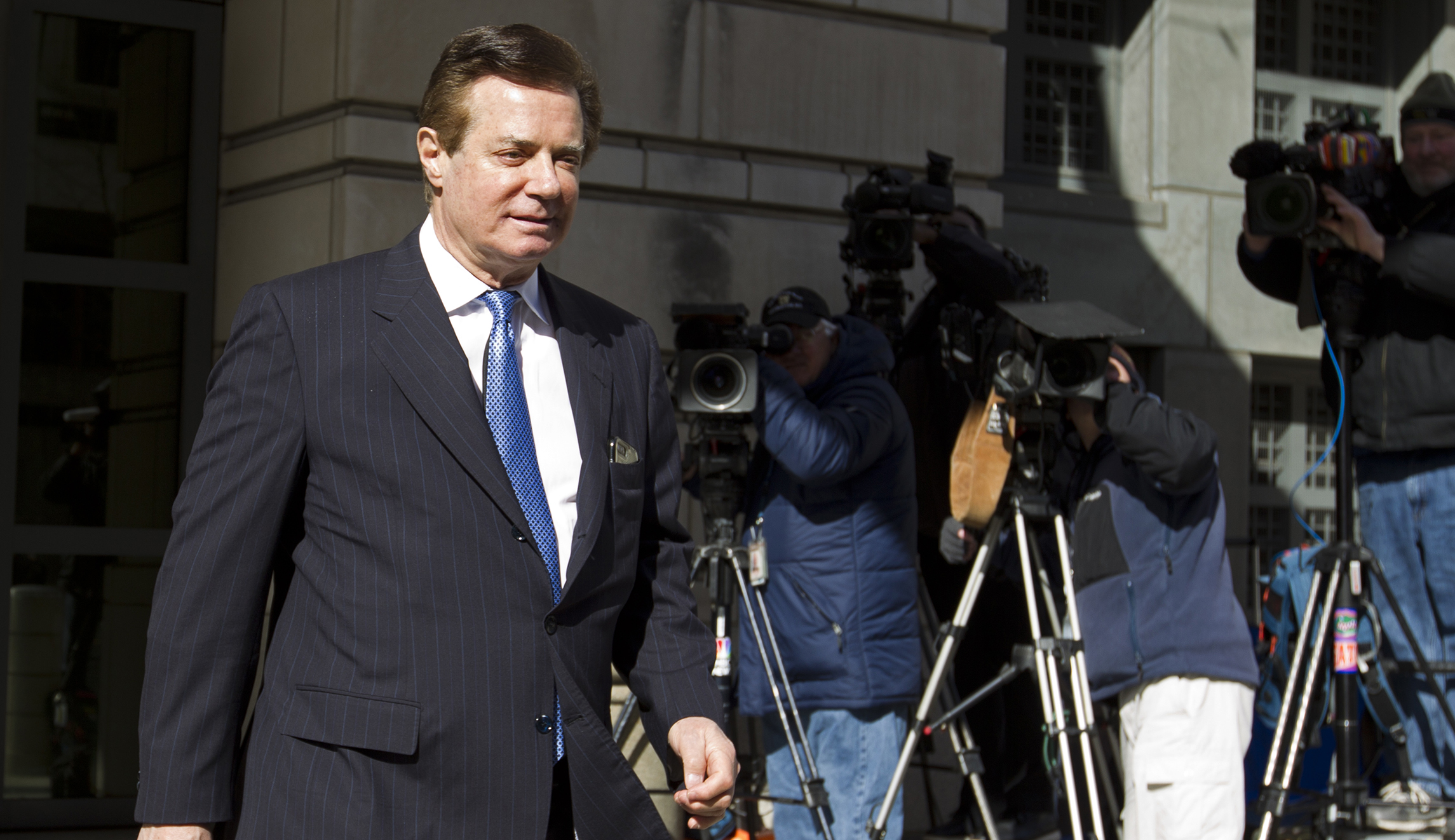 Paul Manafort pleads not guilty to special counsel charges in Virginia