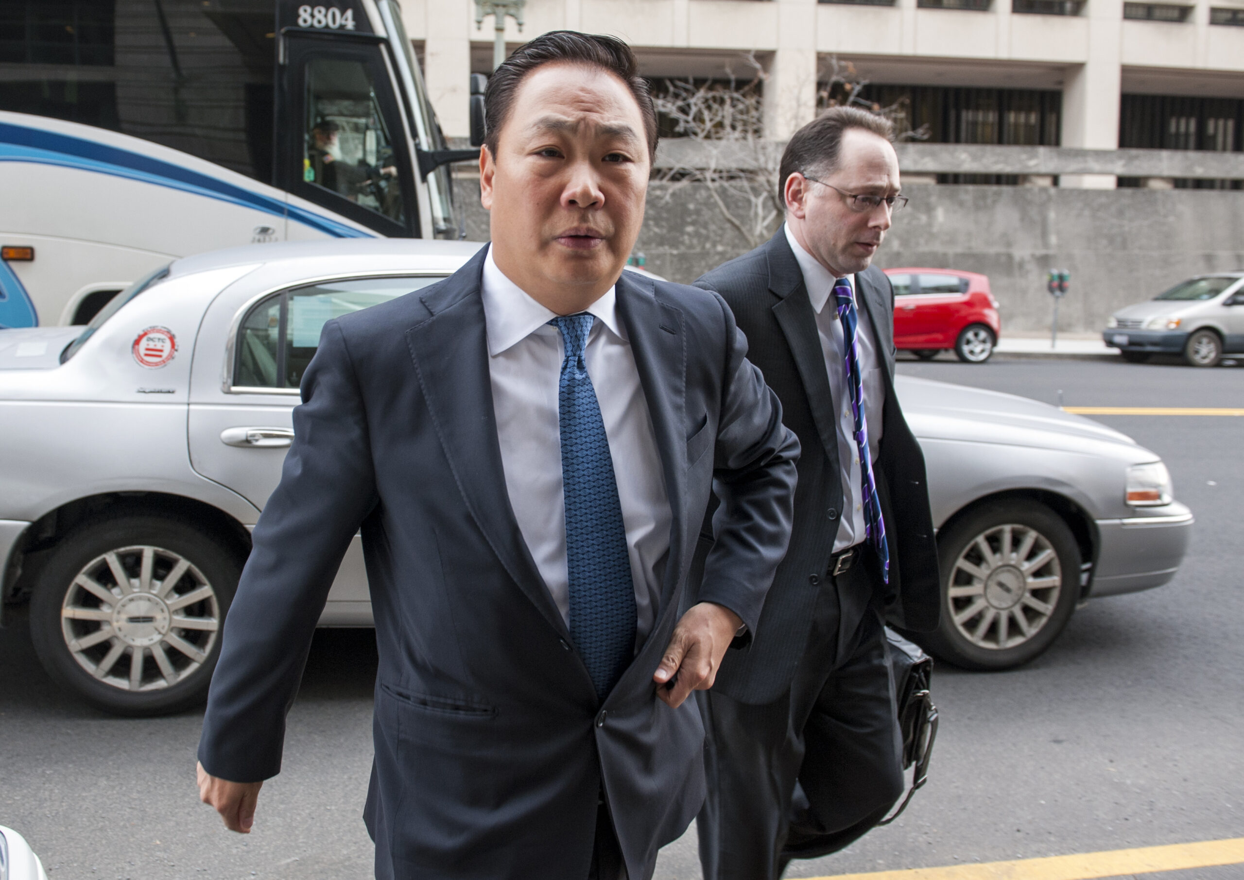 Ex-intel analyst gets prison for documents leak