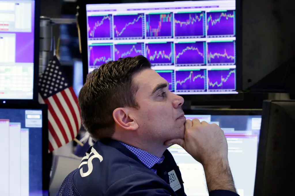 Dow hits 20,000