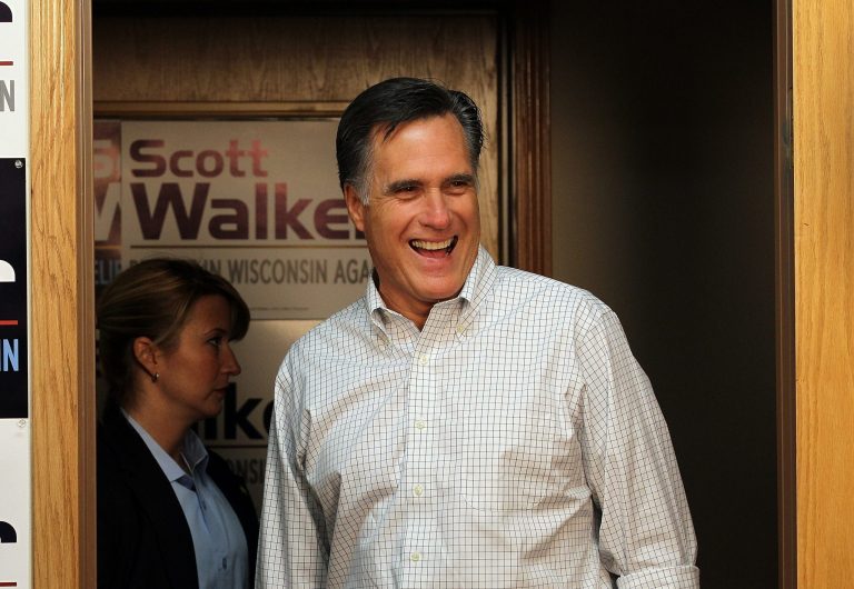 Walker’s Wisconsin worry: Romney needs a bolder message