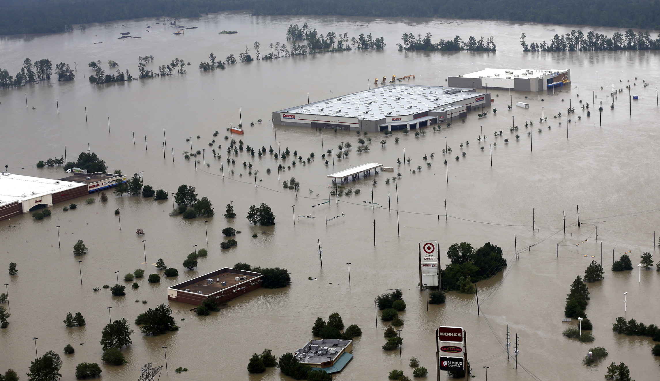 Trump wants Congress to approve nearly $6 billion for urgent disaster relief for Harvey: Report