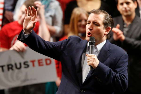 After Trump roars in New York, Cruz quietly snags delegates over the weekend