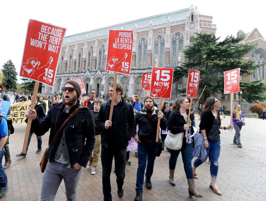 Trump hints at middle ground on minimum wage