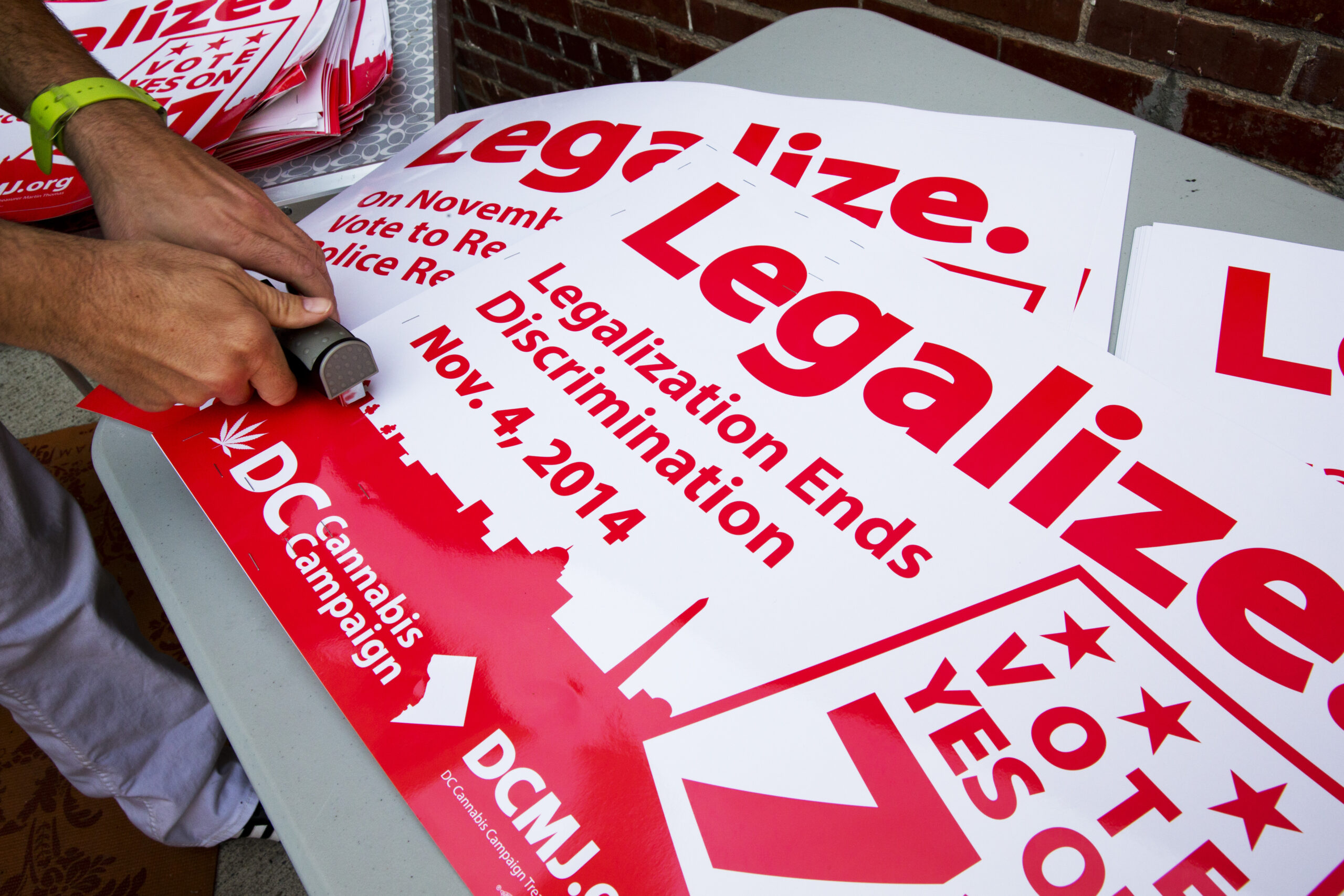DC adds race to nation’s debate on legalizing pot