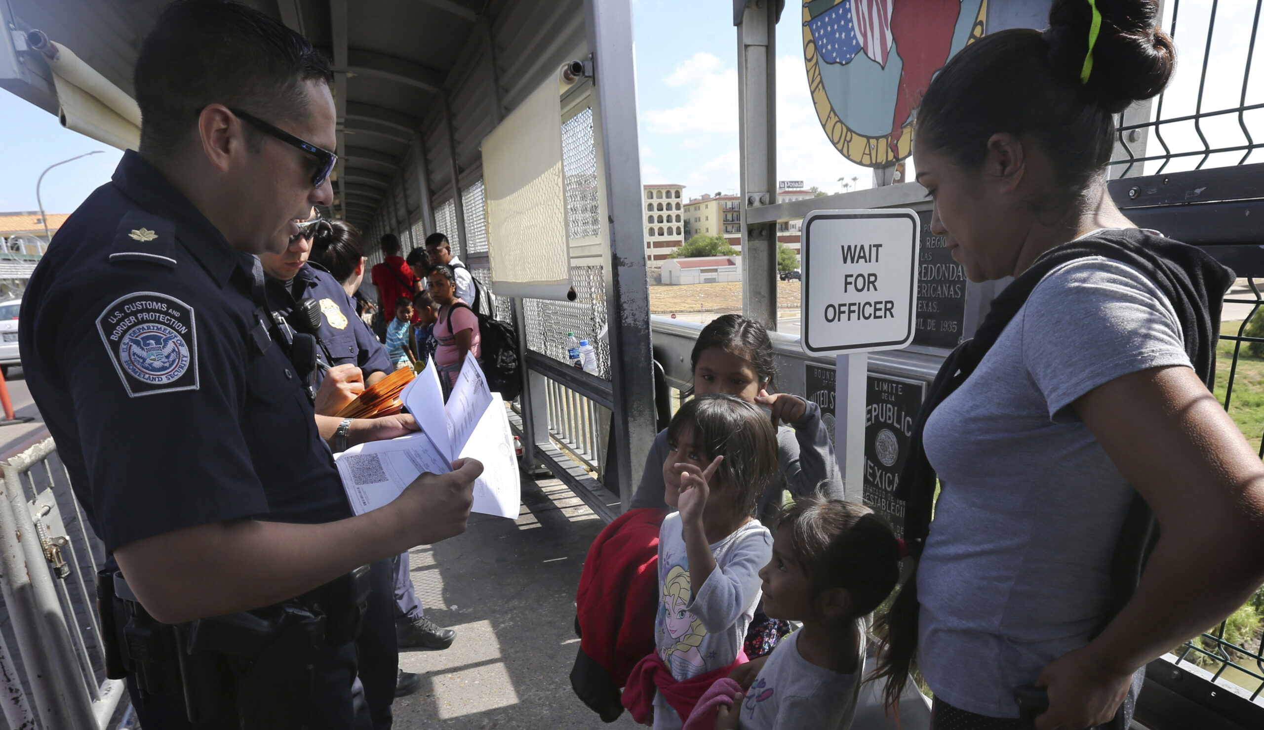 Biden grants asylum officers the ability to decide migrant claims