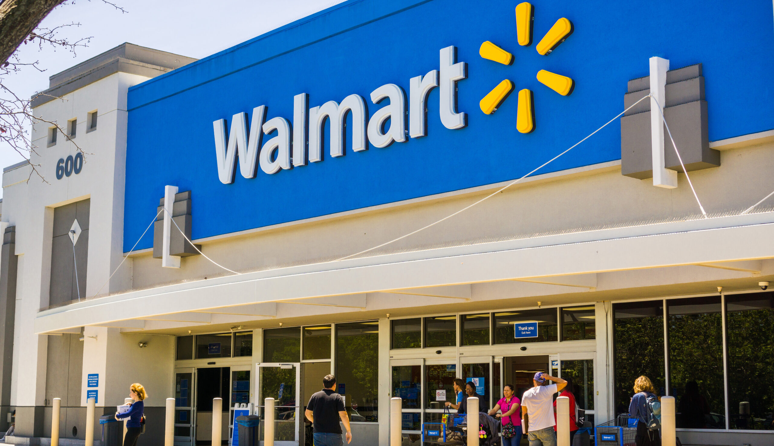 Good guy with a gun strikes again to protect the public