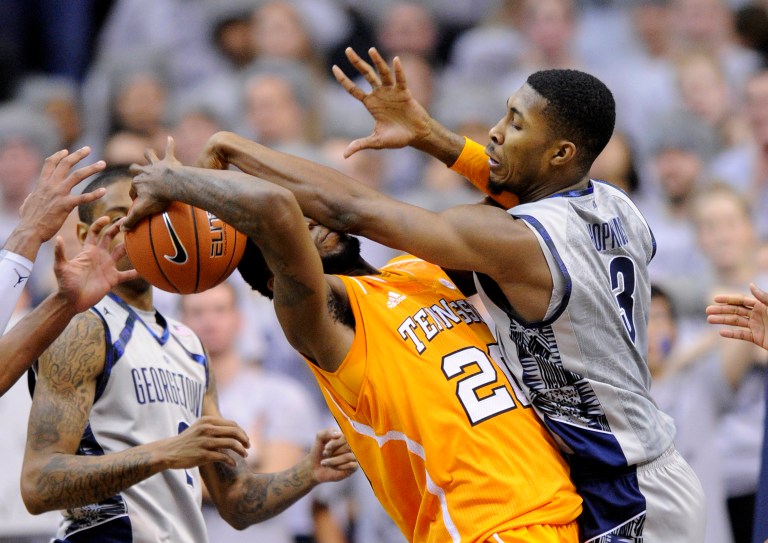 Nick Wass/AP
Georgetown scored just 37 points, the fewest since 1984, but beat Tennessee on Friday night. 