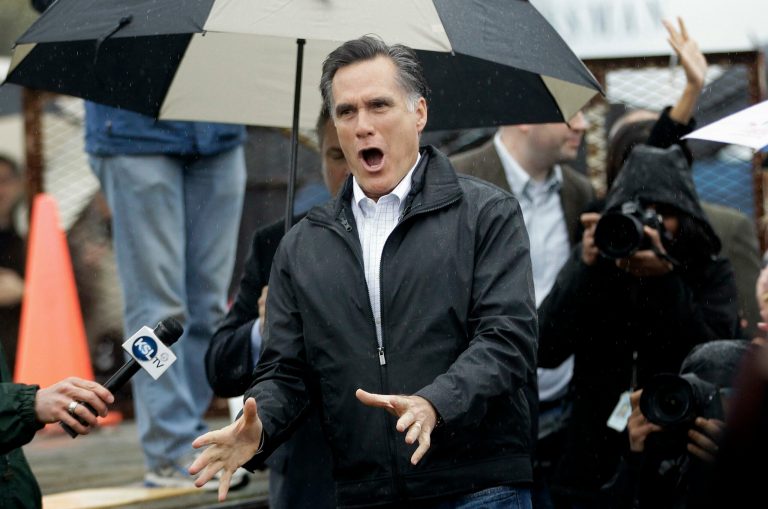 Romney plays character card on eve of S.C. primary