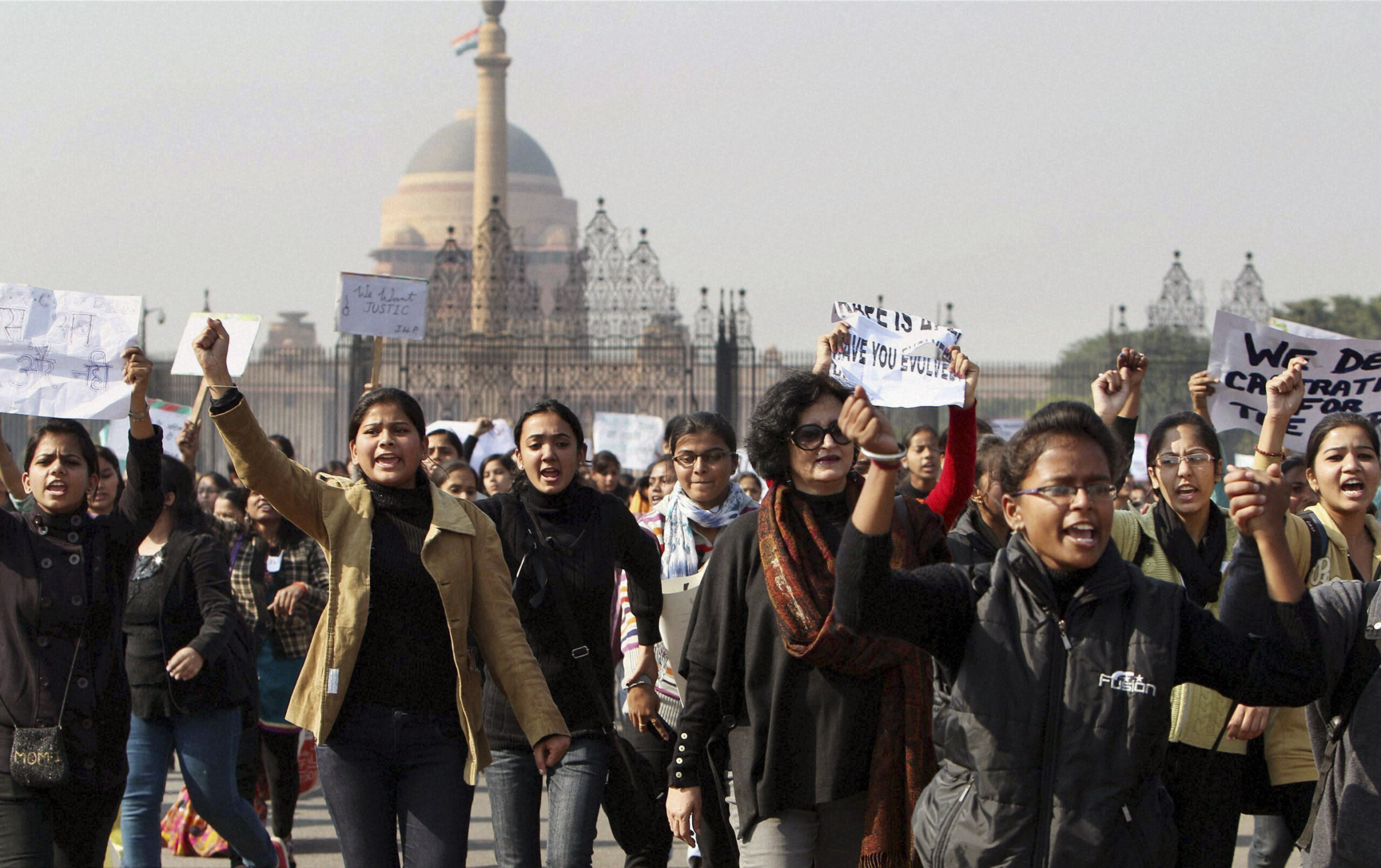 Delhi police say they will protect women on buses