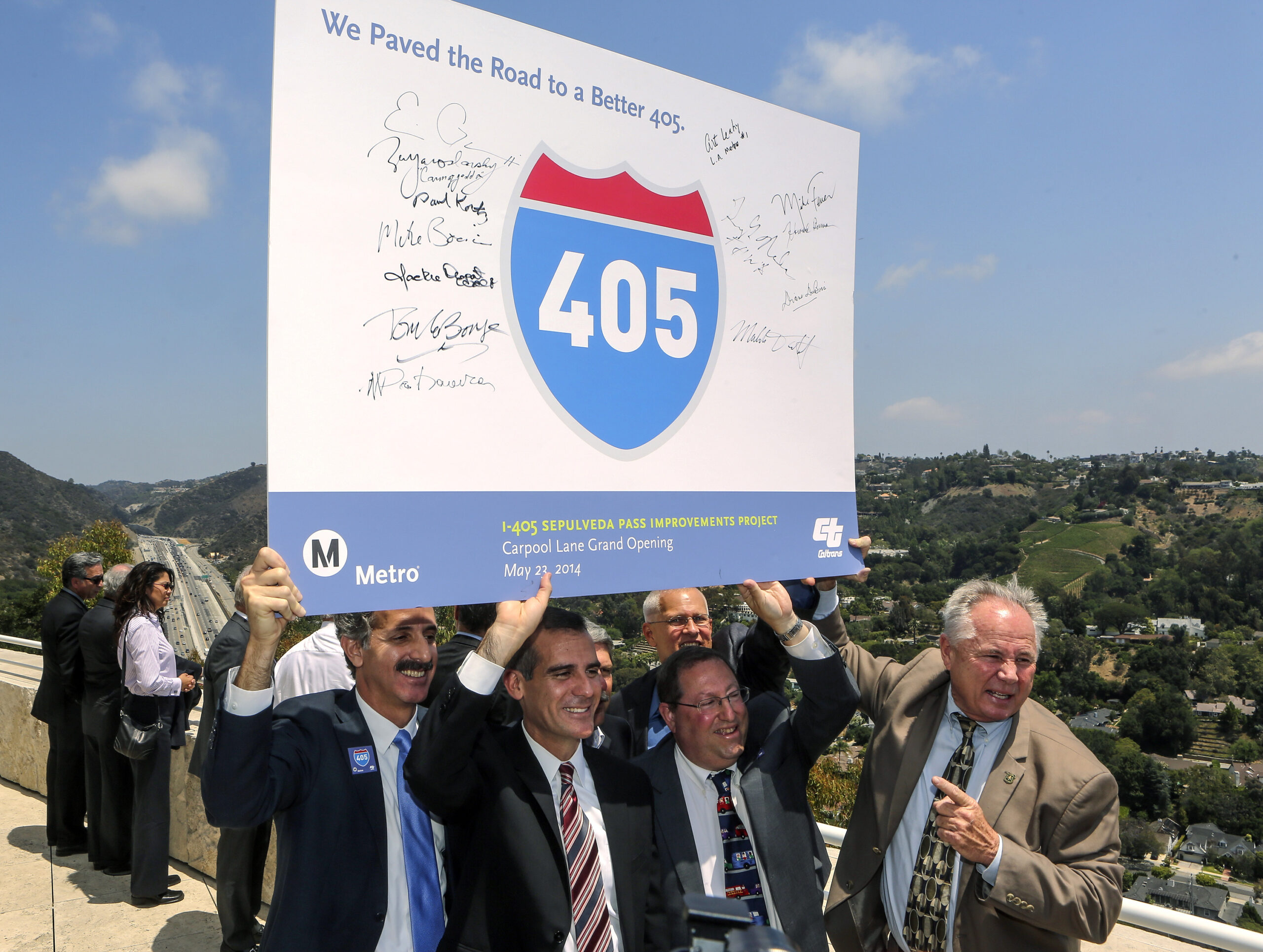 New carpool lane on Interstate 405 in LA opens