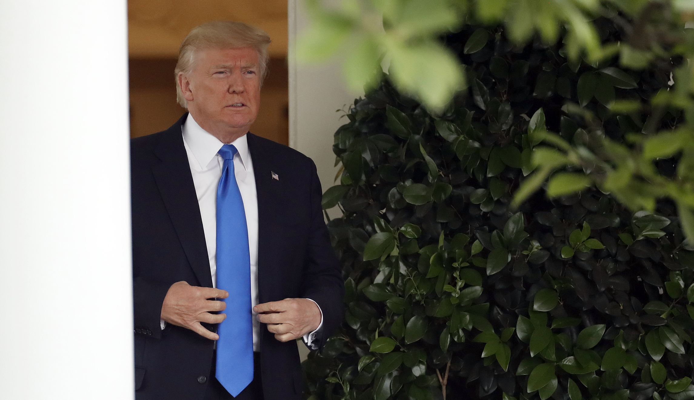 Keeping the Iran deal is Trump’s least-bad option