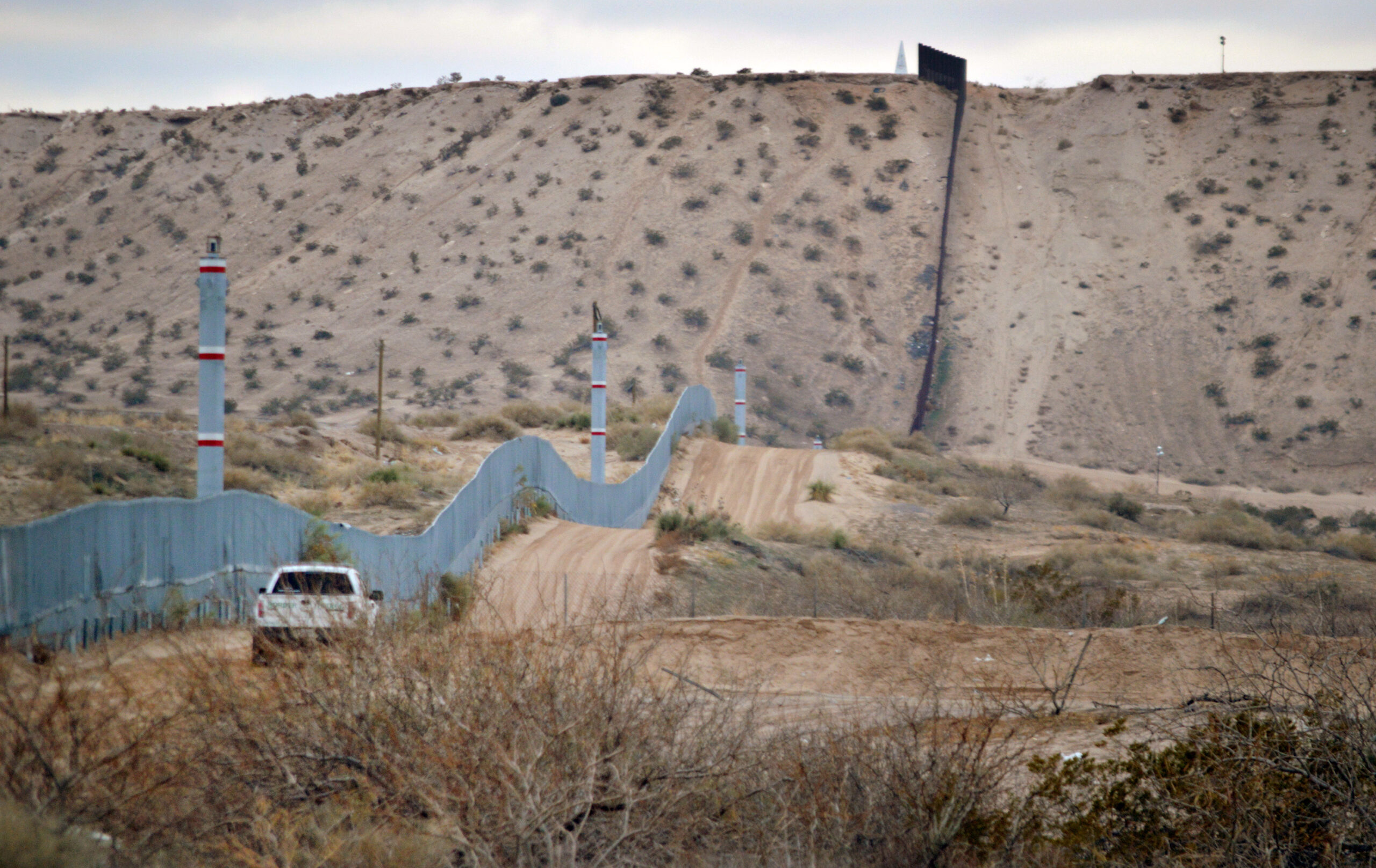 Pew: Most oppose Trump’s border wall