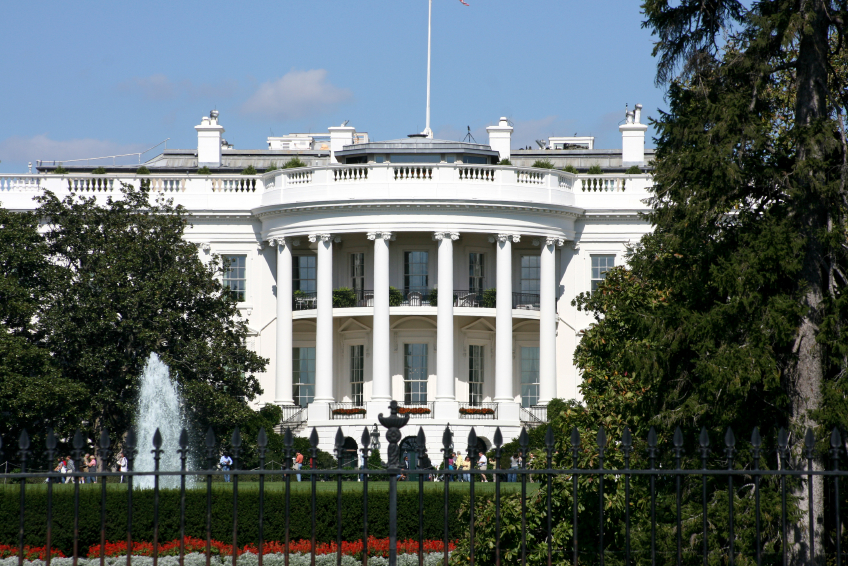 Secret Service agent arrested for sending explicit texts, photos