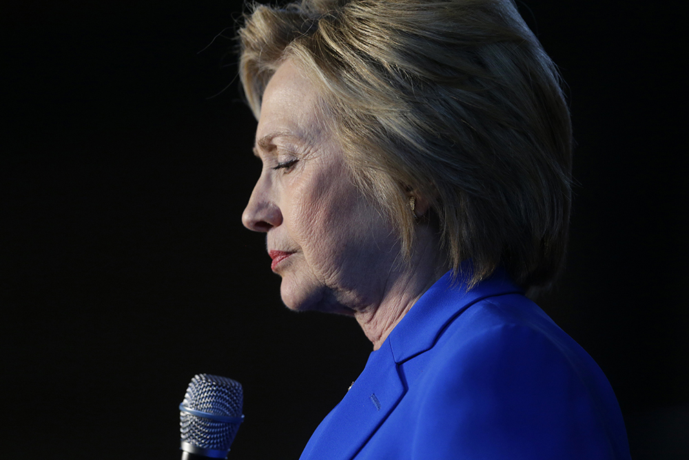 Prosecutors: Clinton contributions compromise integrity of Justice Dept.