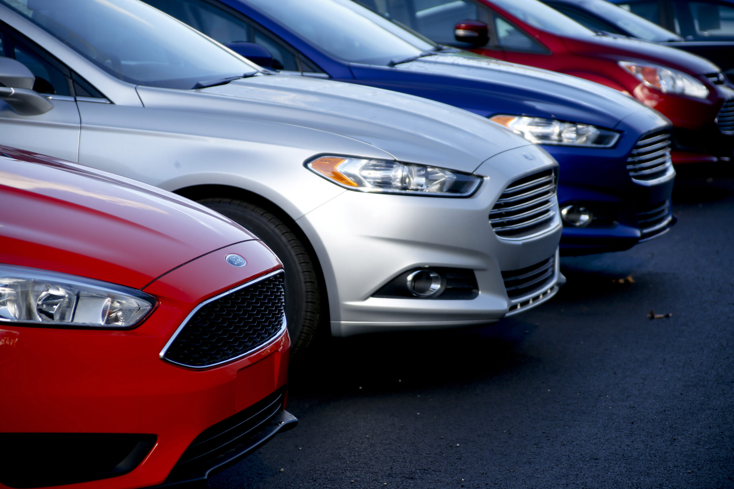 Report: Automakers should be able to meet fuel economy, emissions standards by 2025