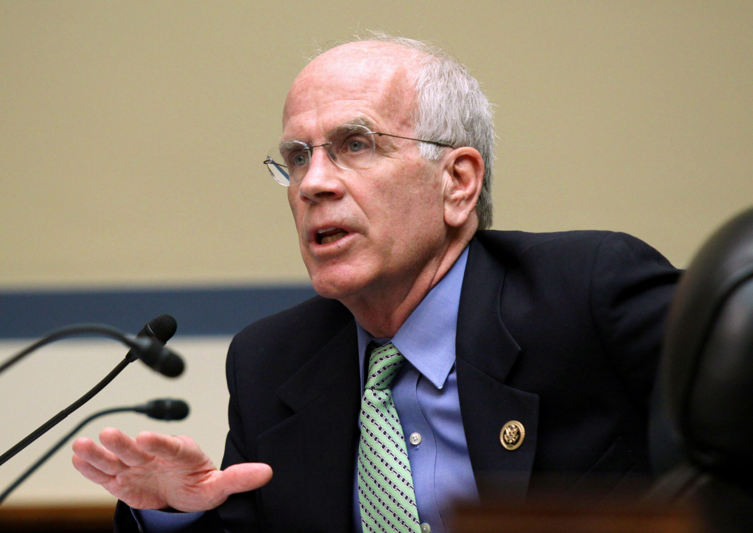 Dems asking if oil giants worked together against climate change