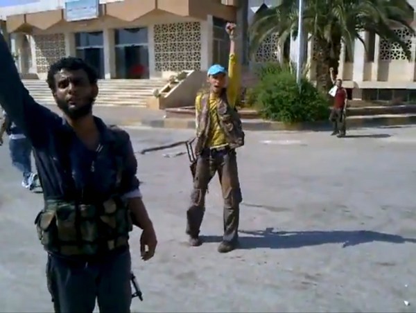 Al Qaeda makes inroads in Syria, officials say