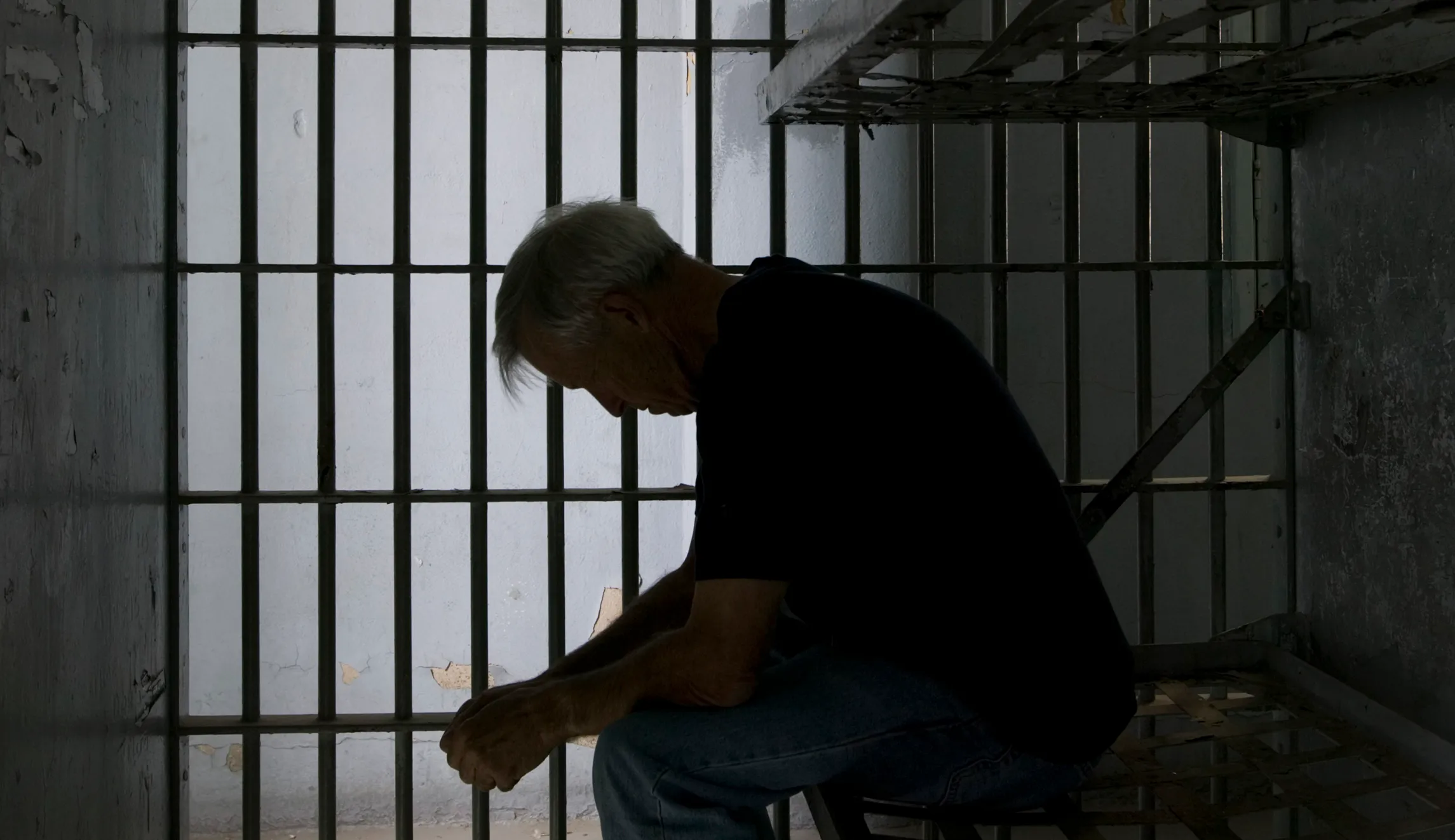 Maine jails’ COVID-19 policies force daily 23-hour lockdowns, no visits, and no worship