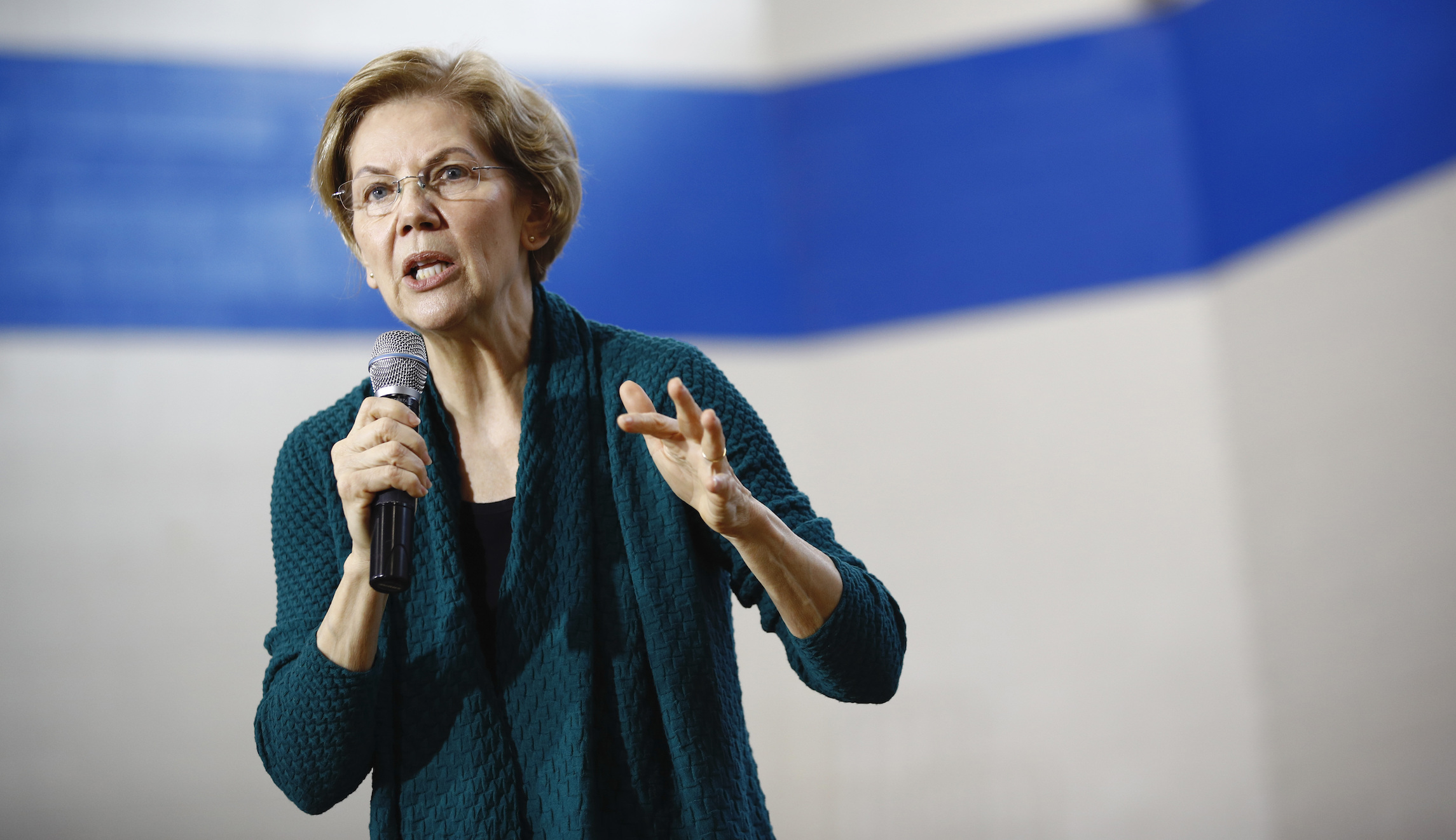 ‘How could the American people want someone who lies?’: Warren turns up heat on Sanders
