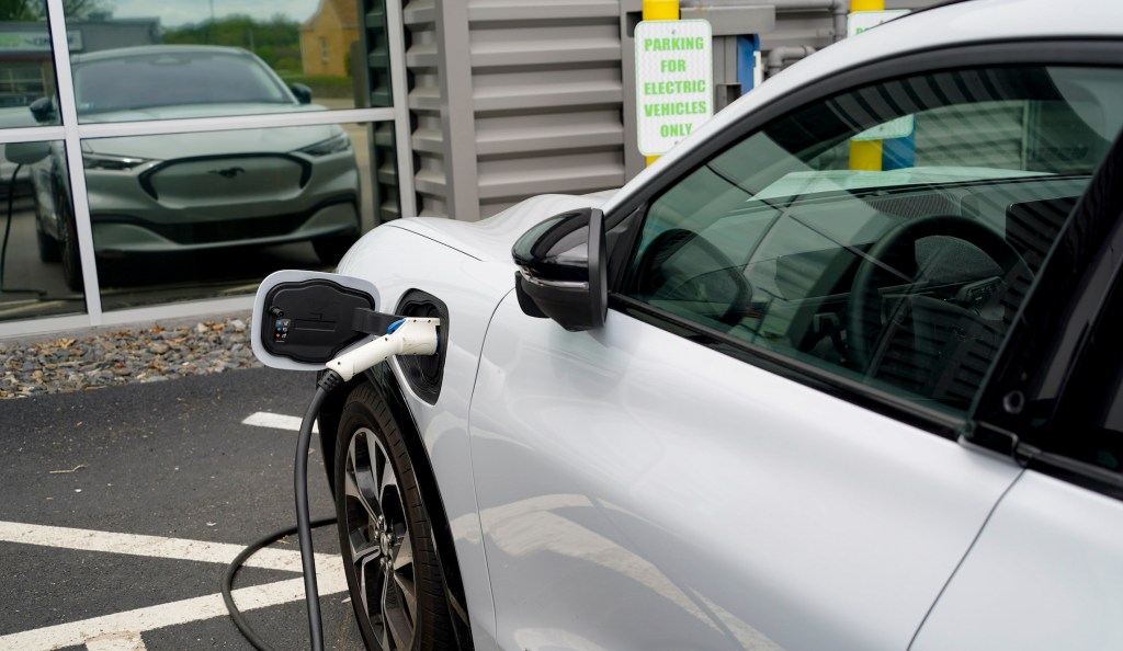 State lays out rules for EV charging station funding
