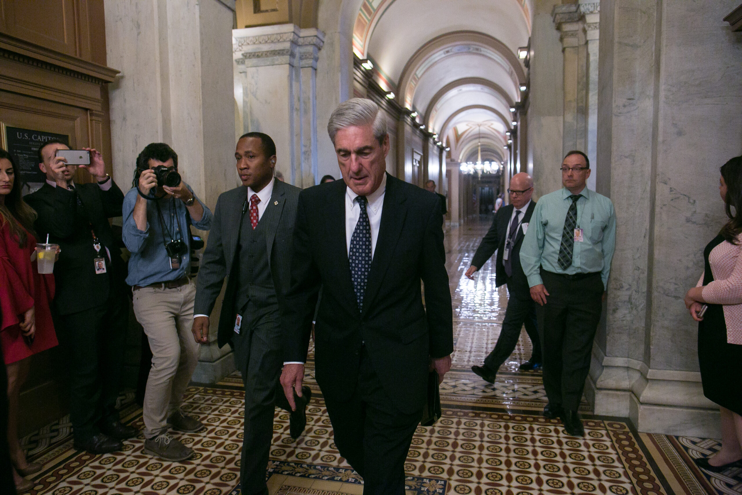 White House: Trump has had ‘no conversations or discussions’ about firing Robert Mueller