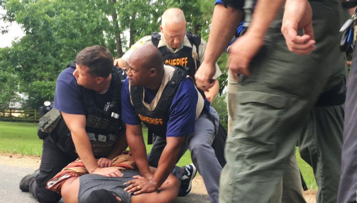 Police say 8 dead in 3 Mississippi shootings