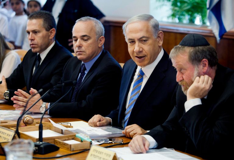 Israeli Prime Minister Benjamin Netanyahu, second right, speaks during a cabinet meeting in Jerusalem, Sunday, June 1, 2014. (AP Photo/Dan Balilty, Pool)