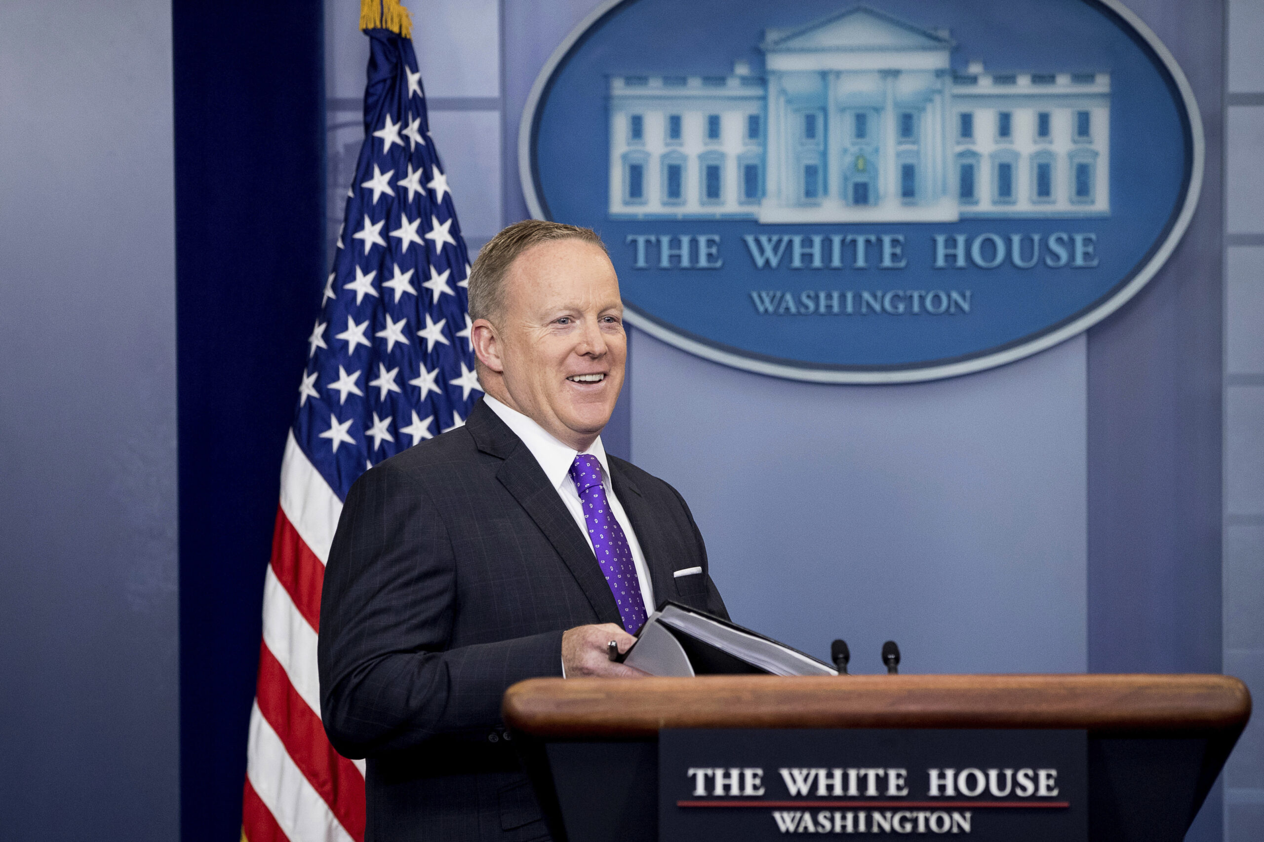 White House guarantees middle class tax cut under Trump’s plan