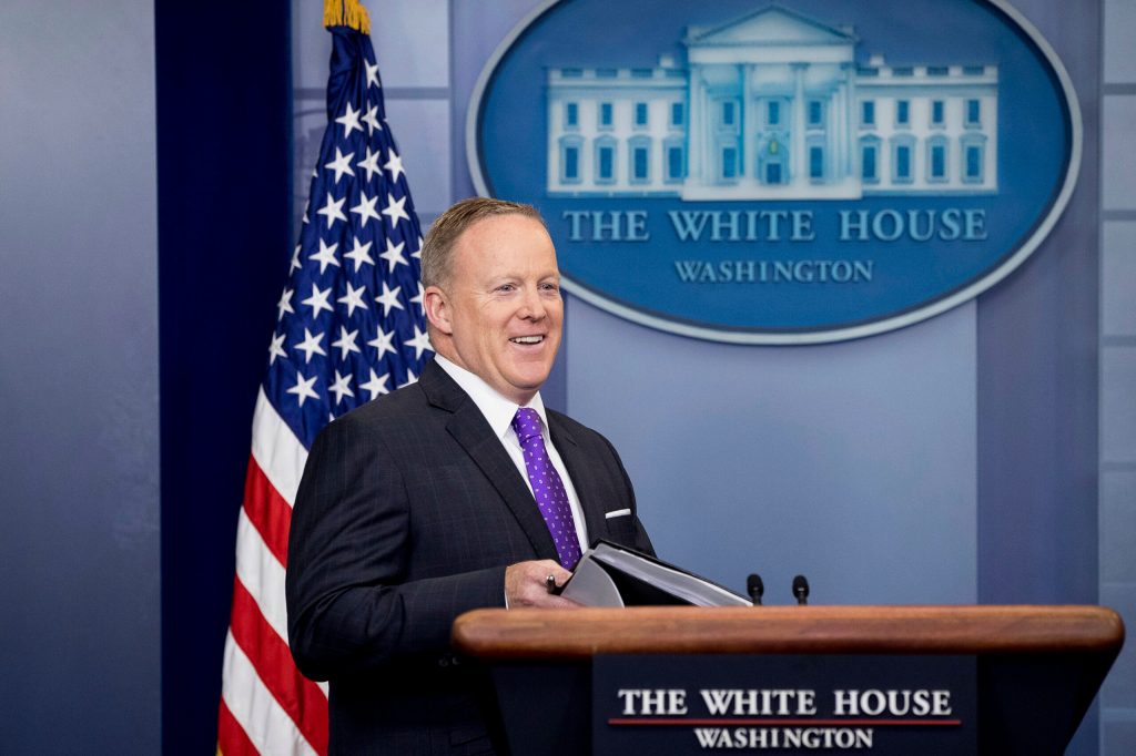 White House guarantees middle class tax cut under Trump’s plan