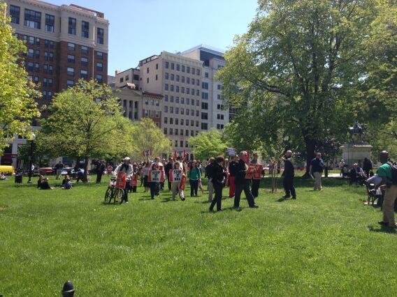 Five sad pictures from today’s anti-NRA March