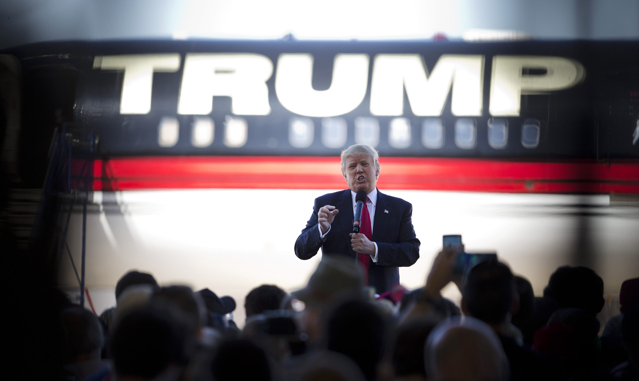 Trump critiques NYT real estate dealmaking