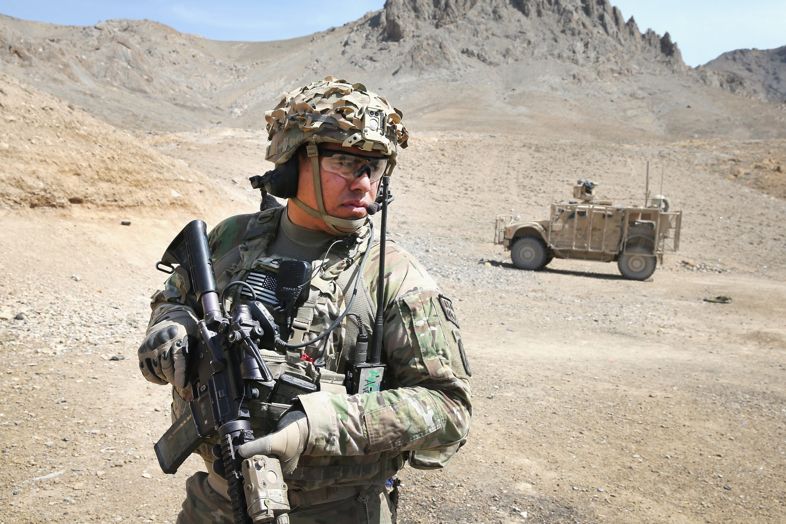 Former officials: Obama needs to rethink Afghan withdrawal timetable