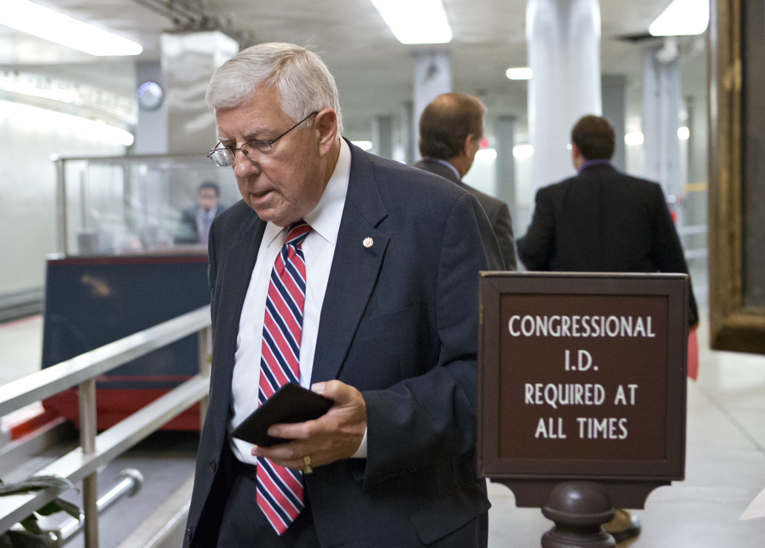 Poll: Mike Enzi crushing Liz Cheney in Wyoming Senate race