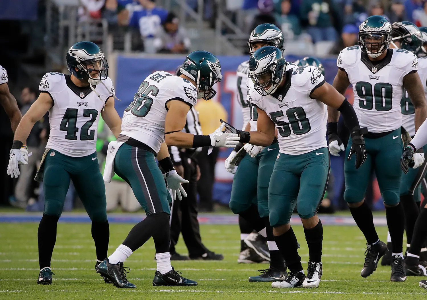 Forget the Redskins Rule: Philadelphia Eagles predict Clinton win