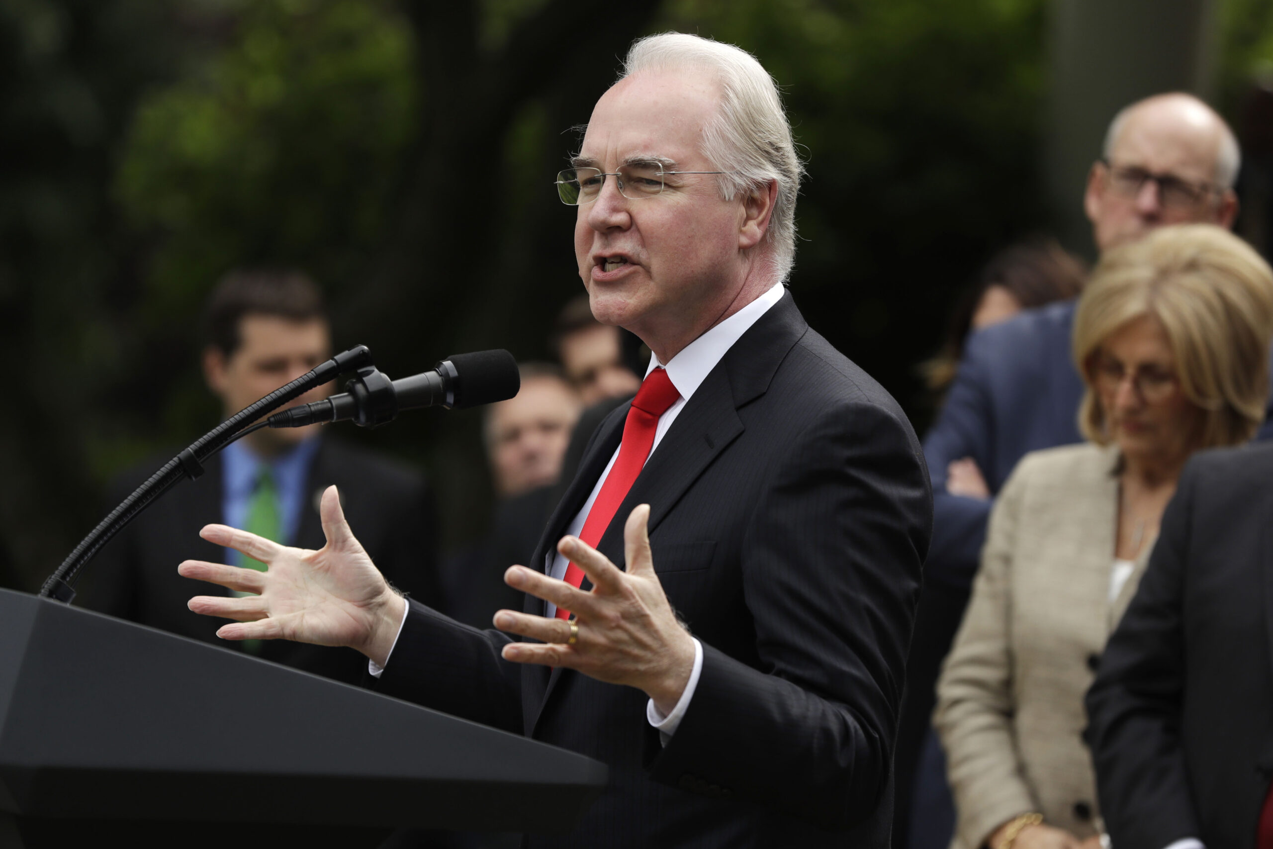 HHS Secretary Tom Price accused of using campaign money to help with Senate confirmation