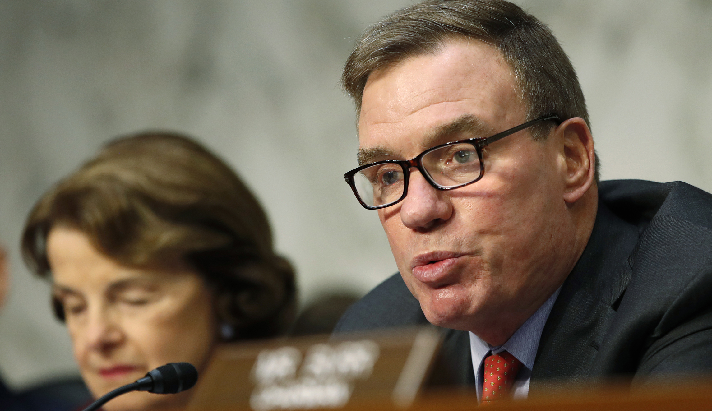 Mark Warner says Steve Bannon should testify