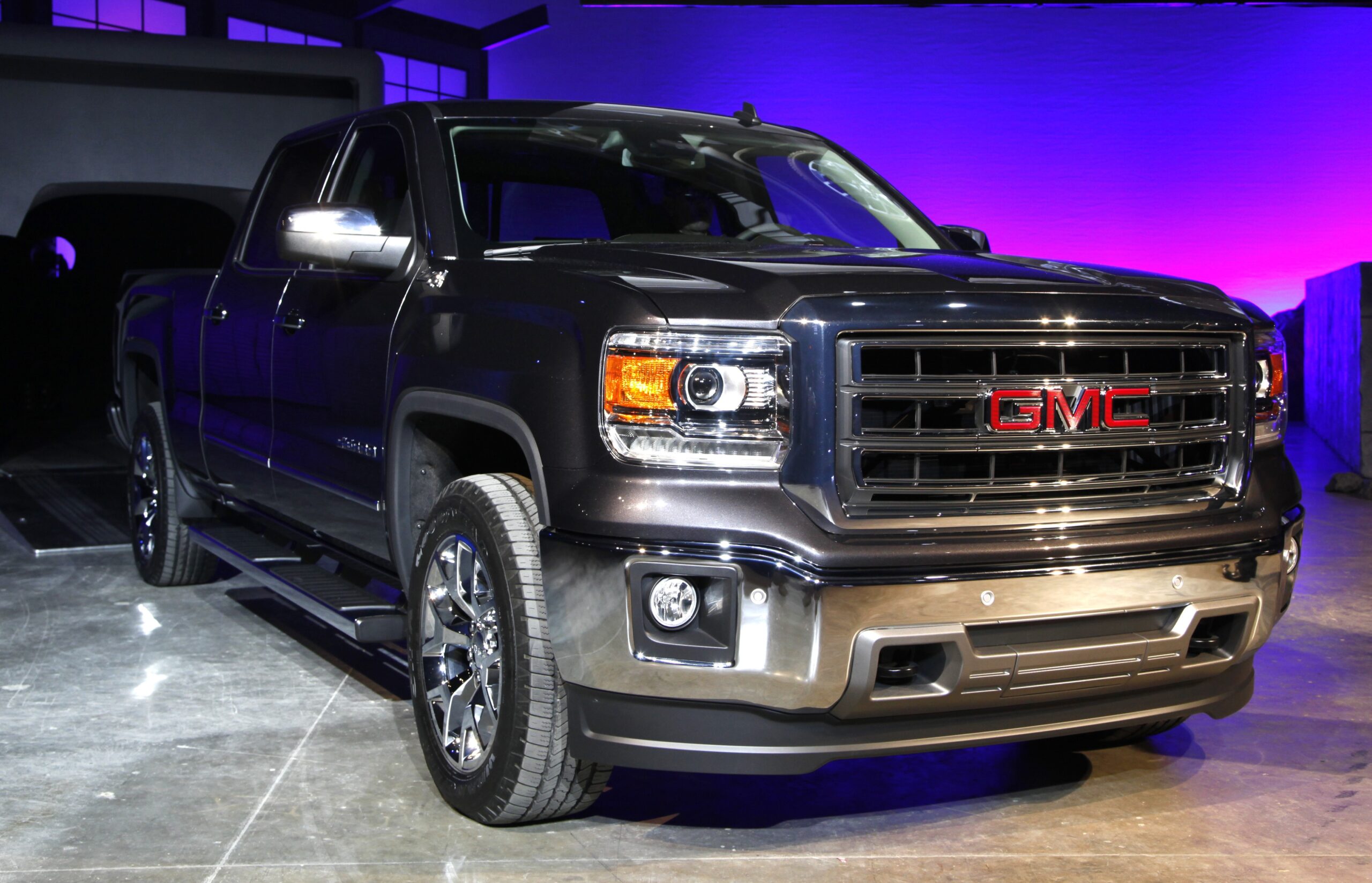 GM gives its big pickups a much-needed makeover