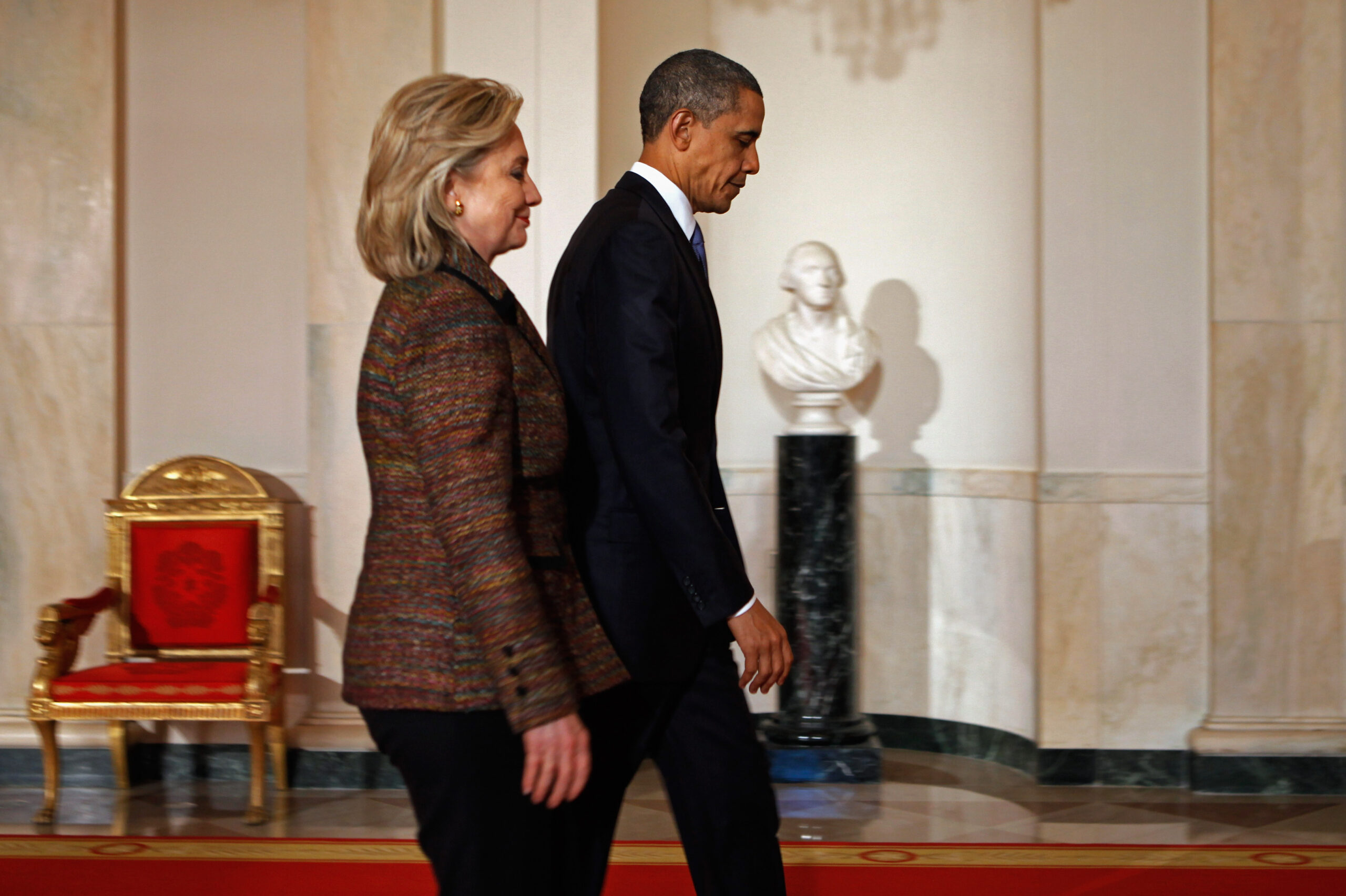 Obama meets with Hillary Clinton