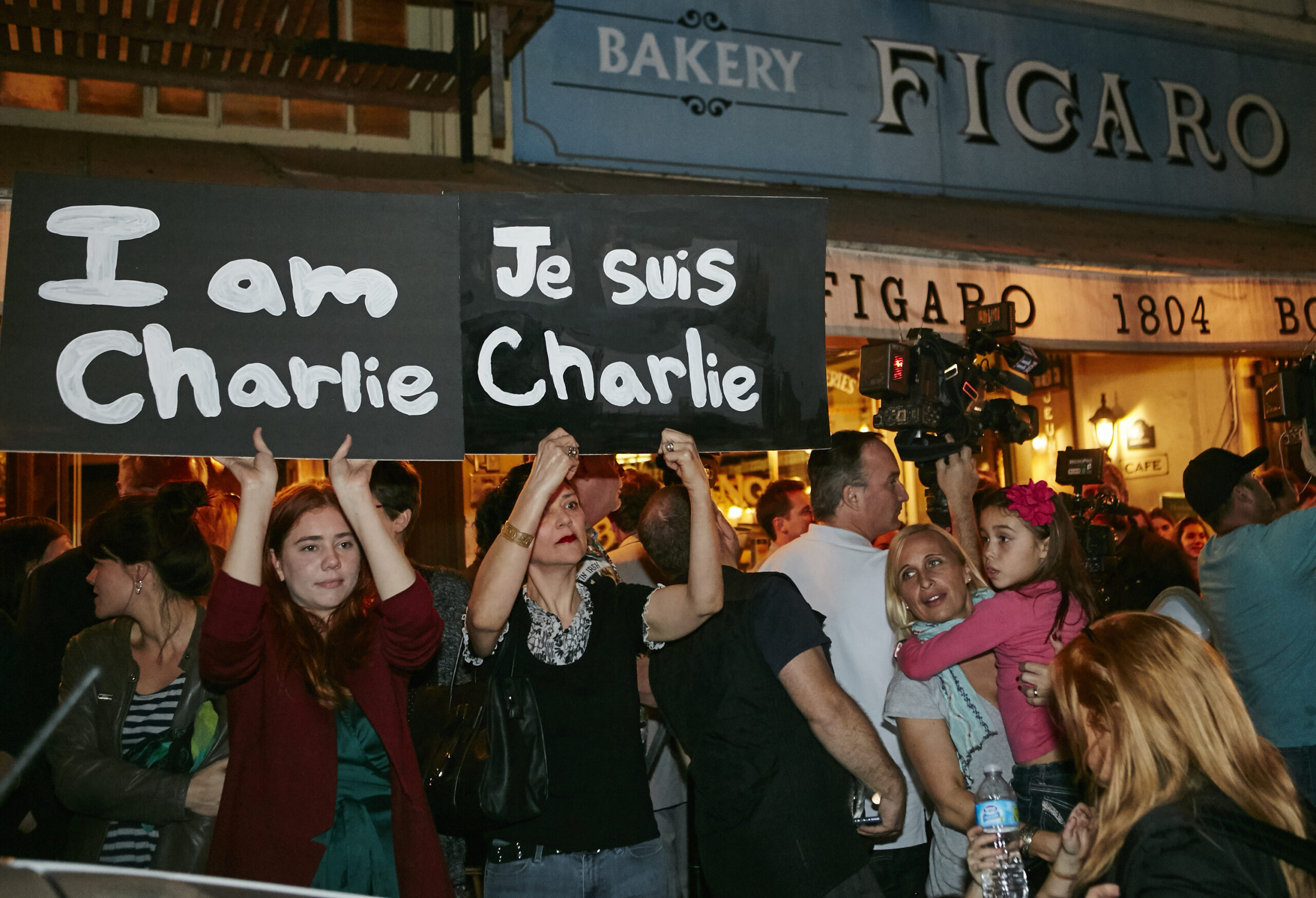 Massive manhunt underway for Charlie Hebdo suspects