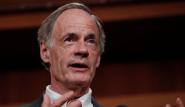 Tom Carper asks EPA inspector general to investigate Scott Pruitt’s $40,000 Morocco trip