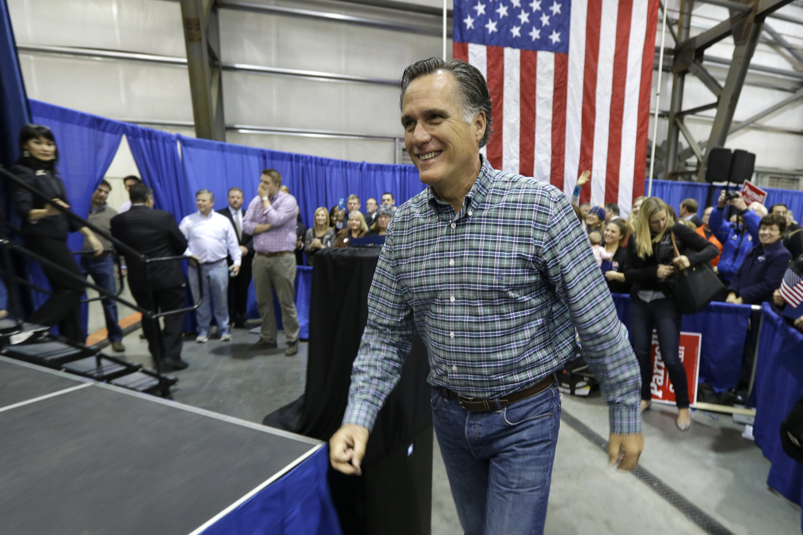 GOP 2016 poll dilemma: To include Mitt or not?
