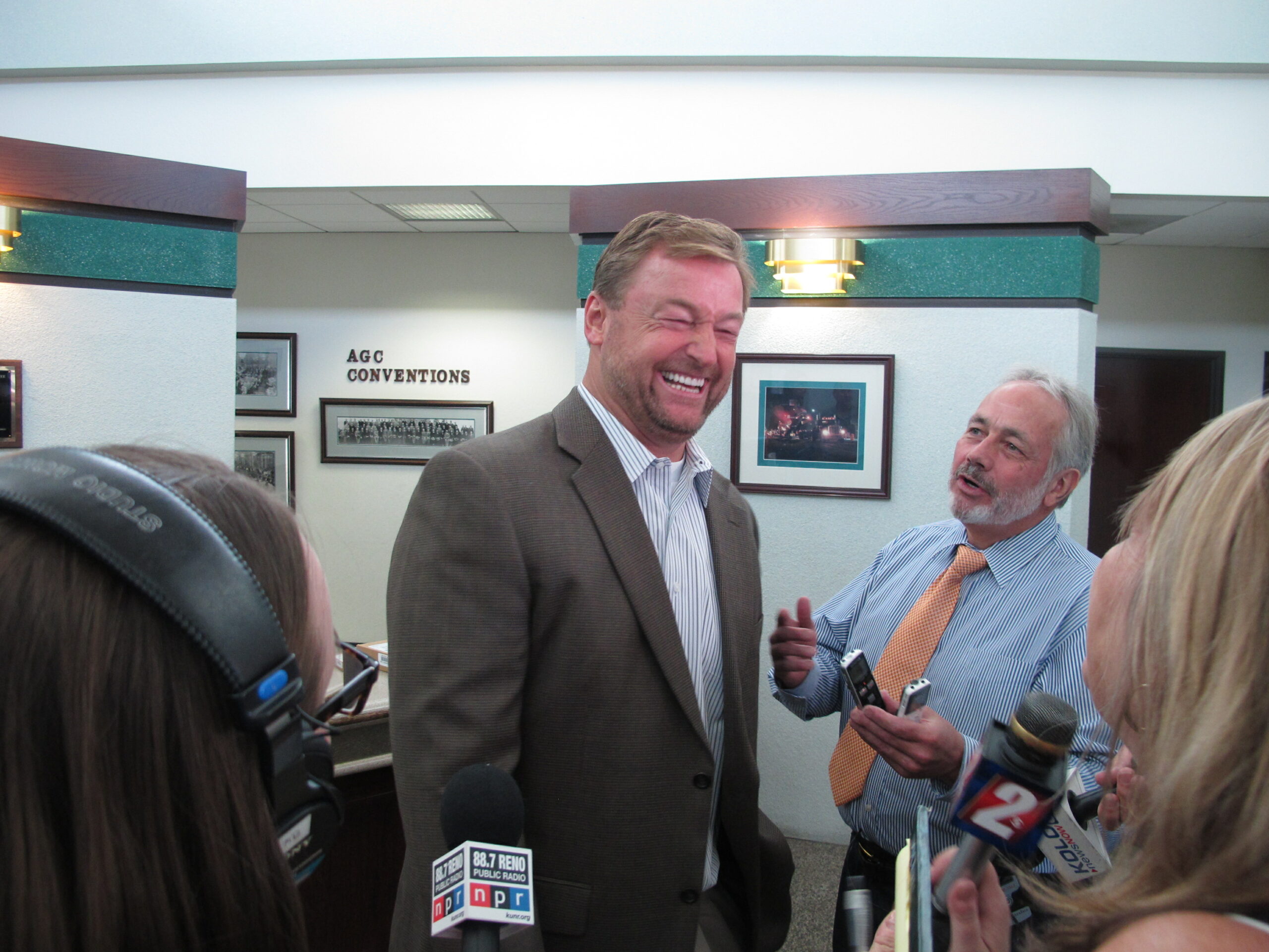 Dean Heller gives Donald Trump contributions to charity